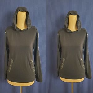 Vitamins Hoodie Size XL (seems medium)